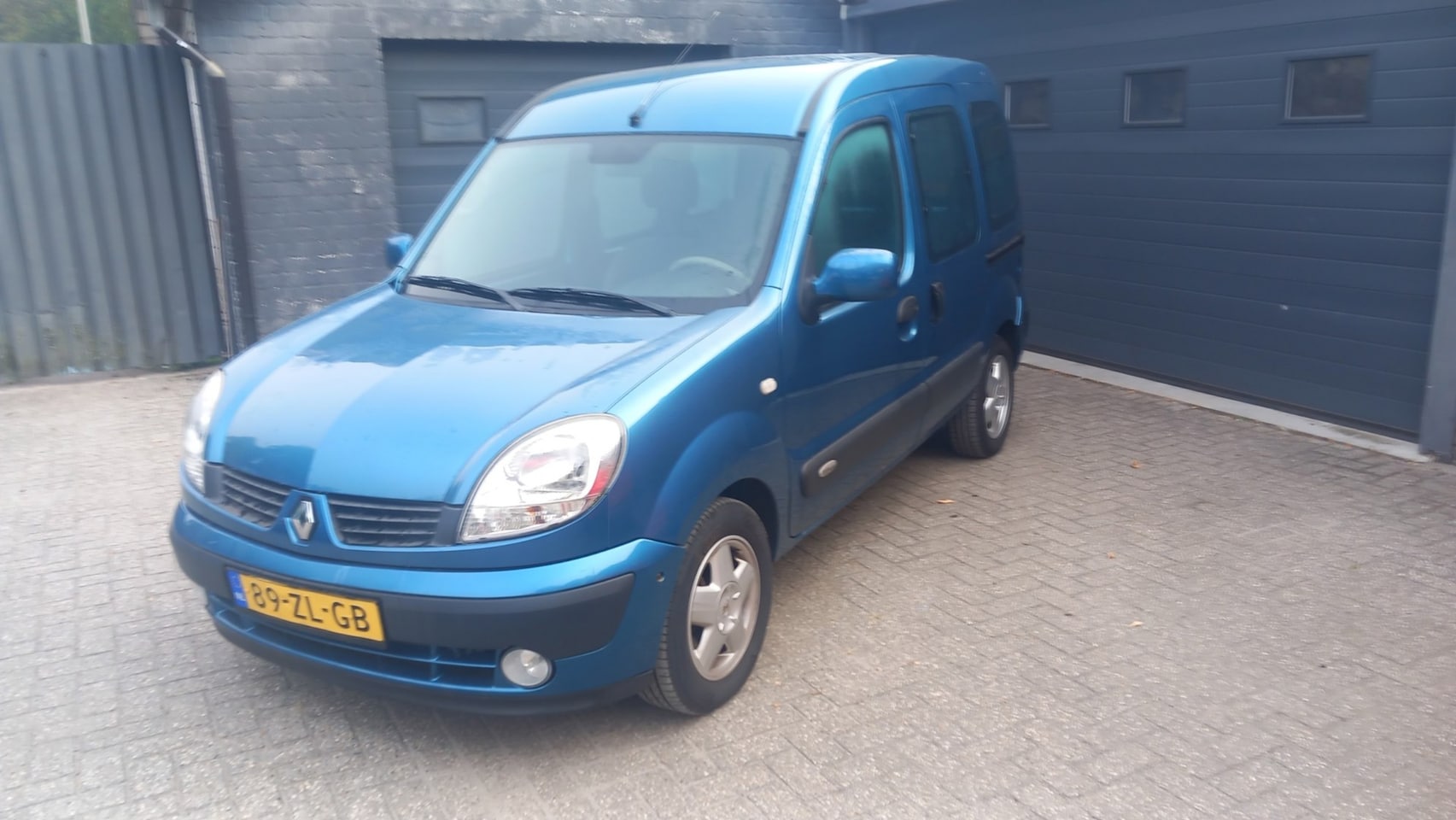 Renault Kangoo - 1.6-16V Privilège.Rolstoelvervoer,Airco,Cruise control,Glazendak,Elektrice ramen, - AutoWereld.nl