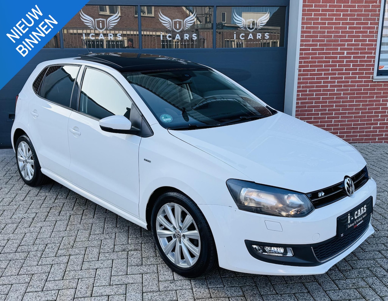 Volkswagen Polo - 1.2 LIFE EDITION NAVI PANORAMA PDC - AutoWereld.nl
