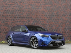 BMW M5 - Touring | Marina Bay Blue - Keramisch - Pano - Trekhaak