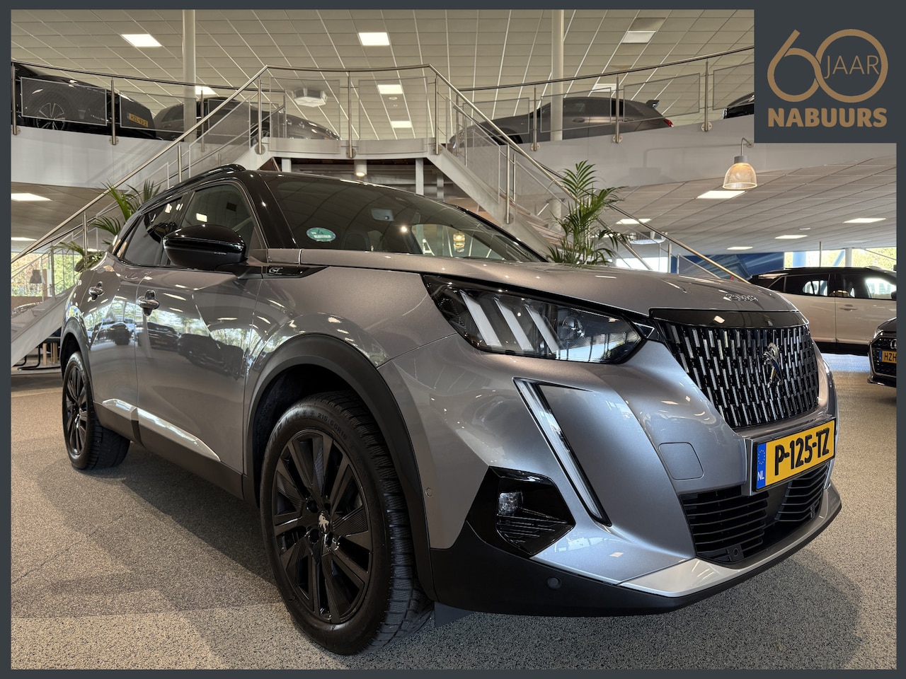 Peugeot 2008 - 1.2 130pk GT Pack EAT8, Adaptive, 18inch, Camera - AutoWereld.nl