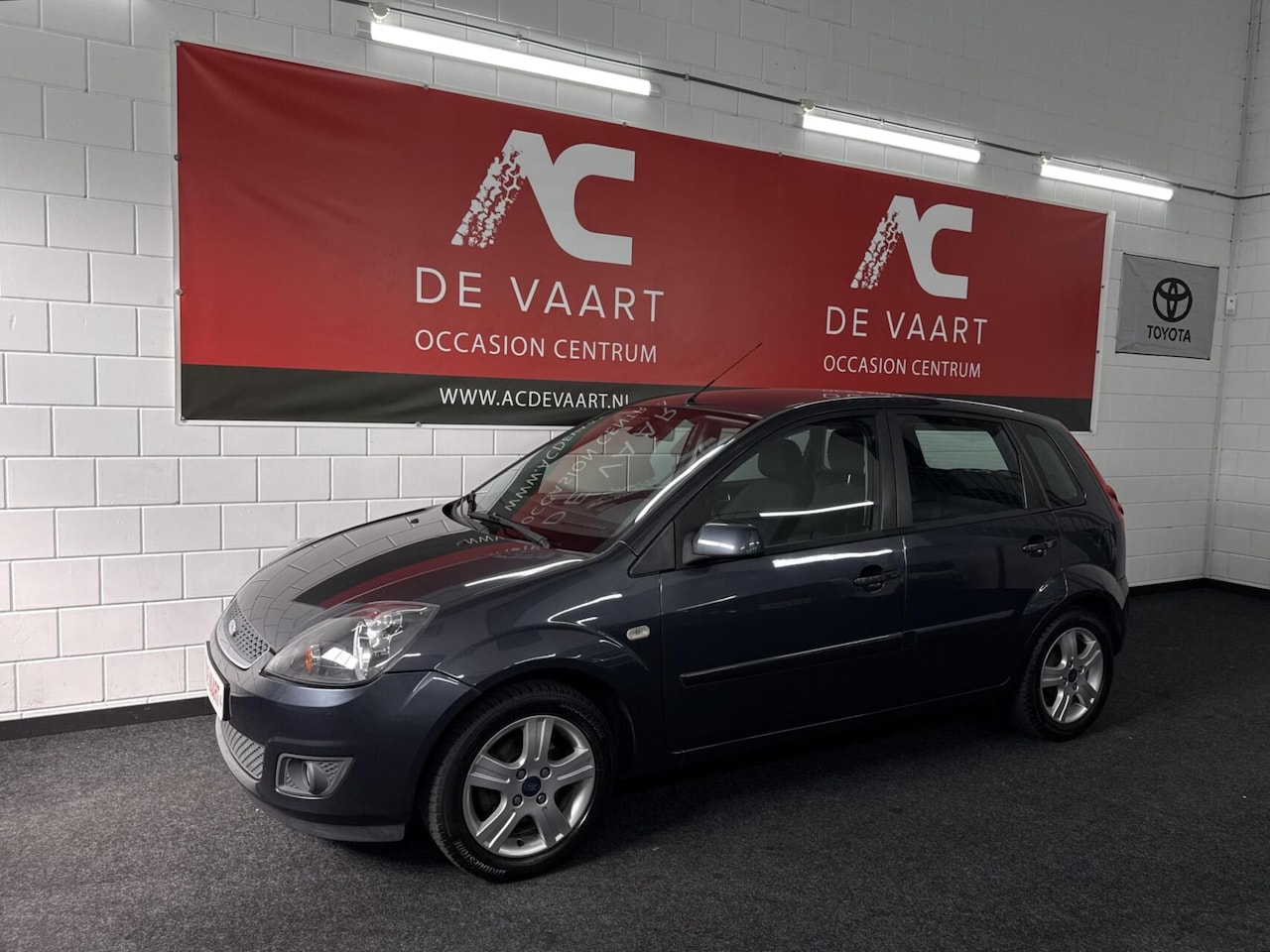 Ford Fiesta - 1.4-16V Ambiente - AIRCO/ELEK.RAMEN/NAP - AutoWereld.nl