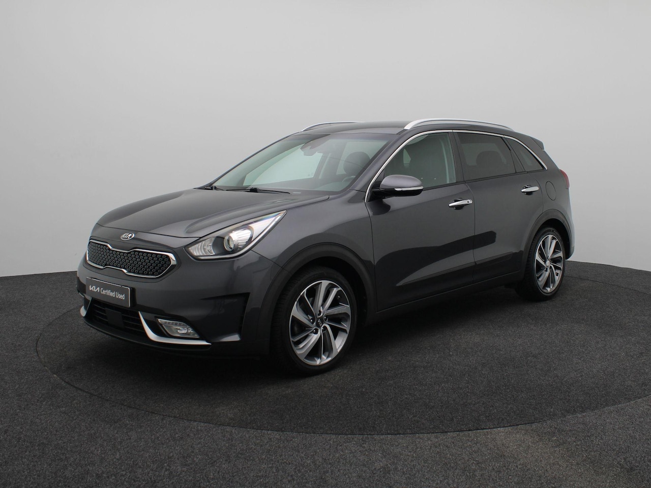 Kia Niro - 1.6 GDi Hybrid SportsLine | Leder | Stoel/Stuurverwarming | 18" velgen met 4-Season | Navi - AutoWereld.nl