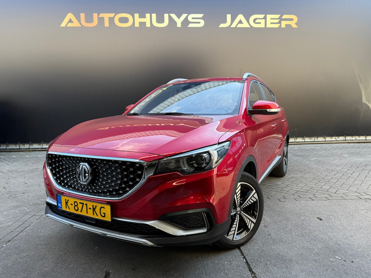 MG ZS - Luxury 45 kWh|Pano|Camera|Leder|NL - AutoWereld.nl
