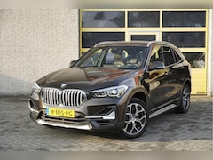 BMW X1 - sDrive20i 192PK Automaat VDL Nedcar Edition Executive BJ2020 Lmv 18" | Led | Pdc | Navi |