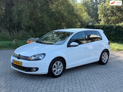 Volkswagen Golf - 1.4 TSI Trendline LED I 122PK I LEUKE AUTO I CLIMA I PDC