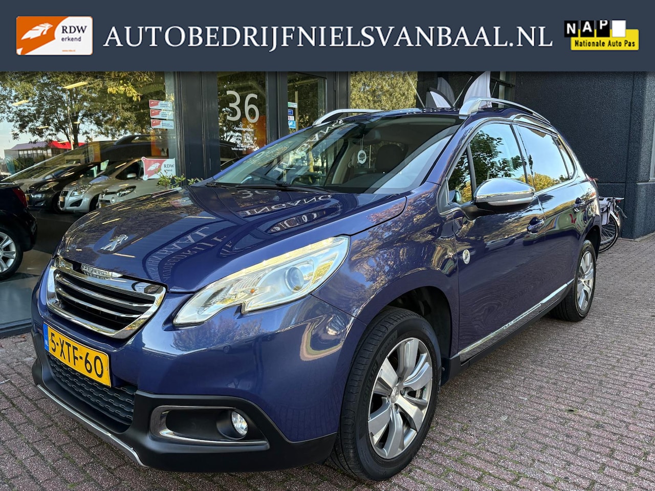 Peugeot 2008 - 1.2 PureTech Crossway 68Dkm NAP/Navi/Clima/PDC - AutoWereld.nl