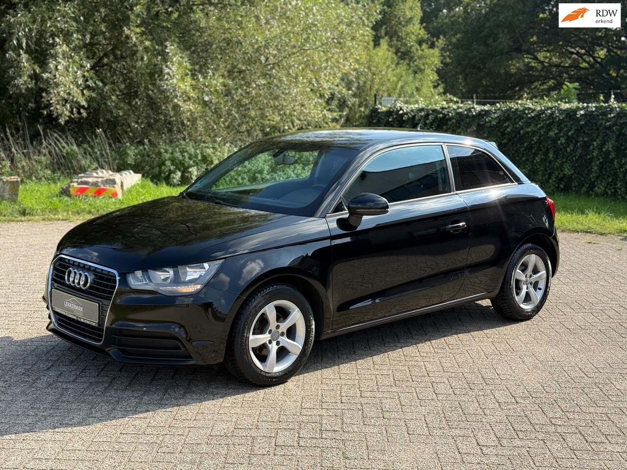 Audi A1 - 1.2 TFSI Attraction Pro Line STOELVERW I PDC I NWE KETTING - AutoWereld.nl