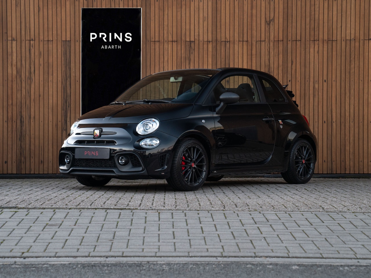 Abarth 595 - C Competizione | Xenon | Sabelt stoelen | Rally velgen - AutoWereld.nl