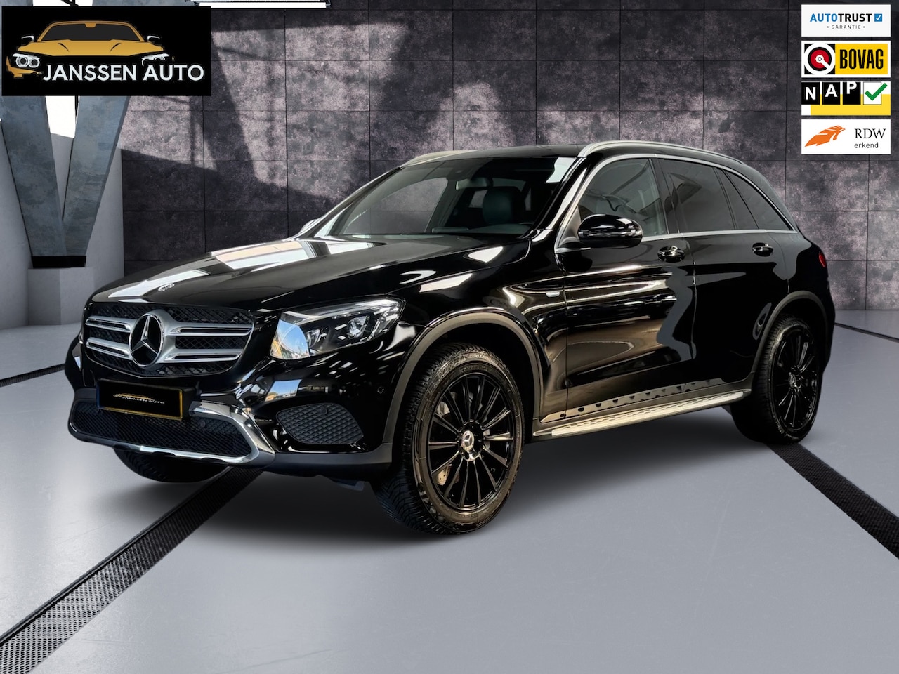 Mercedes-Benz GLC-klasse - 350e 4MATIC | Hybride | Automaat | 19 inch | Leder | Stoelverwarming | Camera | 19 inch | - AutoWereld.nl
