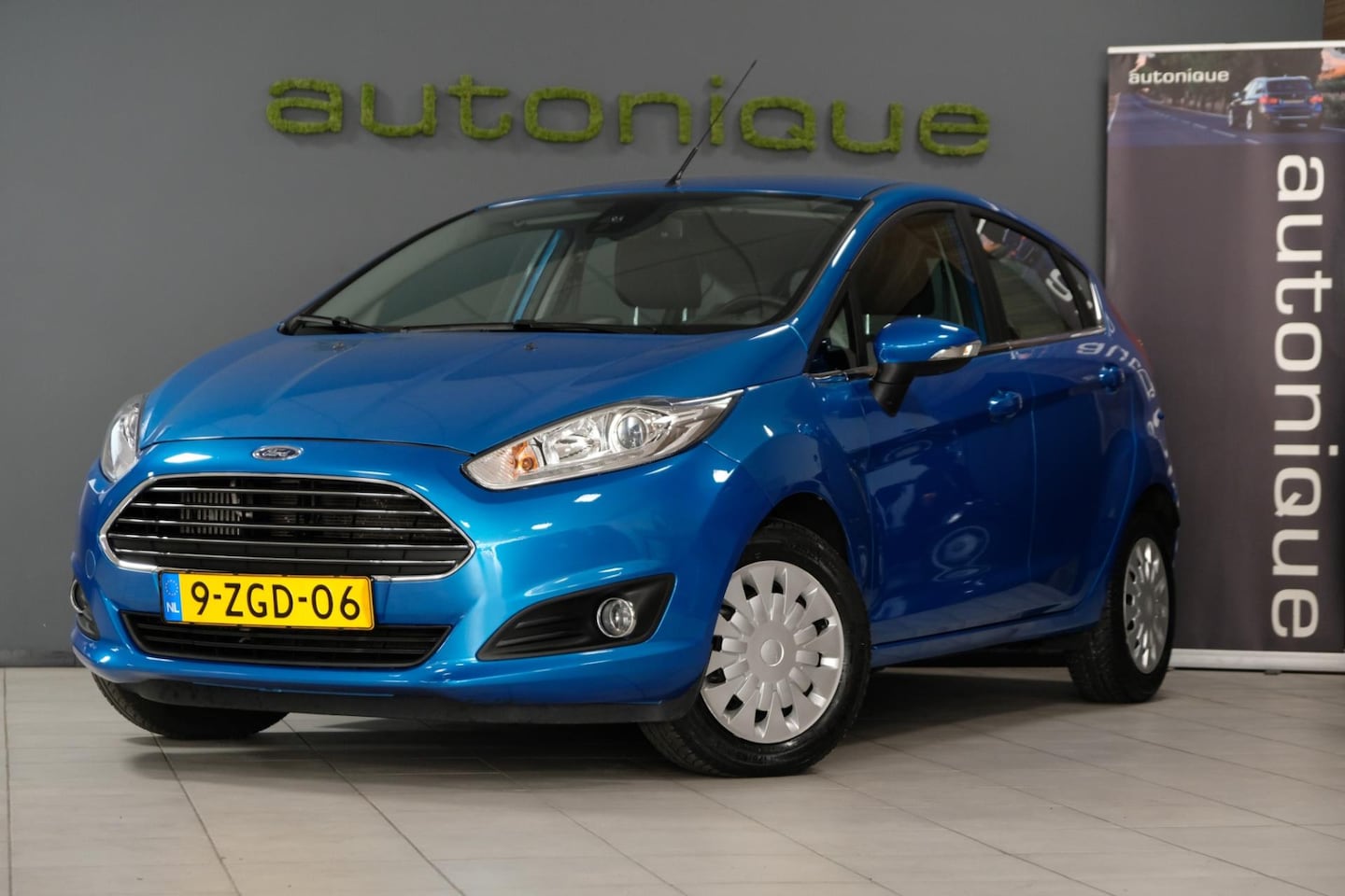 Ford Fiesta - 1.0 EcoBoost Titanium 32.222km!! Automaat | 5 deurs | Climate Control - AutoWereld.nl