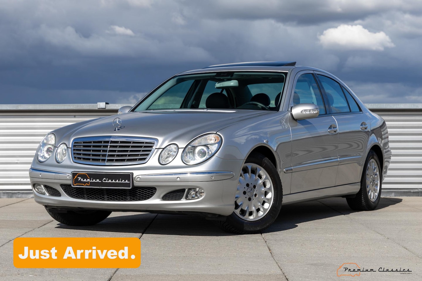Mercedes-Benz E-klasse - 350 Elegance W211 | 116.000KM | Sunroof | Heated Seats | PDC - AutoWereld.nl