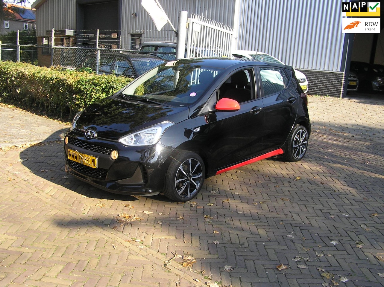 Hyundai i10 - 1.0i Comfort 87 d km nap pas airco navi nieuwe apk - AutoWereld.nl