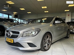 Mercedes-Benz CLA-Klasse - 180 Edition 1/Navigatie/Half Leder/Airco/Stoelverwarming