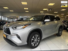 Toyota Highlander - 2.5 AWD Hybrid Style/NL auto/7 persoons/Leder/Apple carplay/Dealer onderhouden