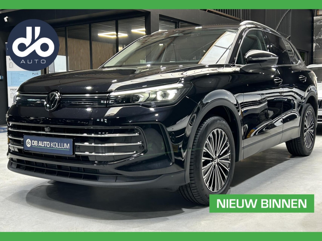 Volkswagen Tiguan - 1.5 eTSI 150pk DSG AUTOM. Elegance SFEER VERLICHTING I IQ LIGHT + MATRIX I DIGI DASHB. + C - AutoWereld.nl