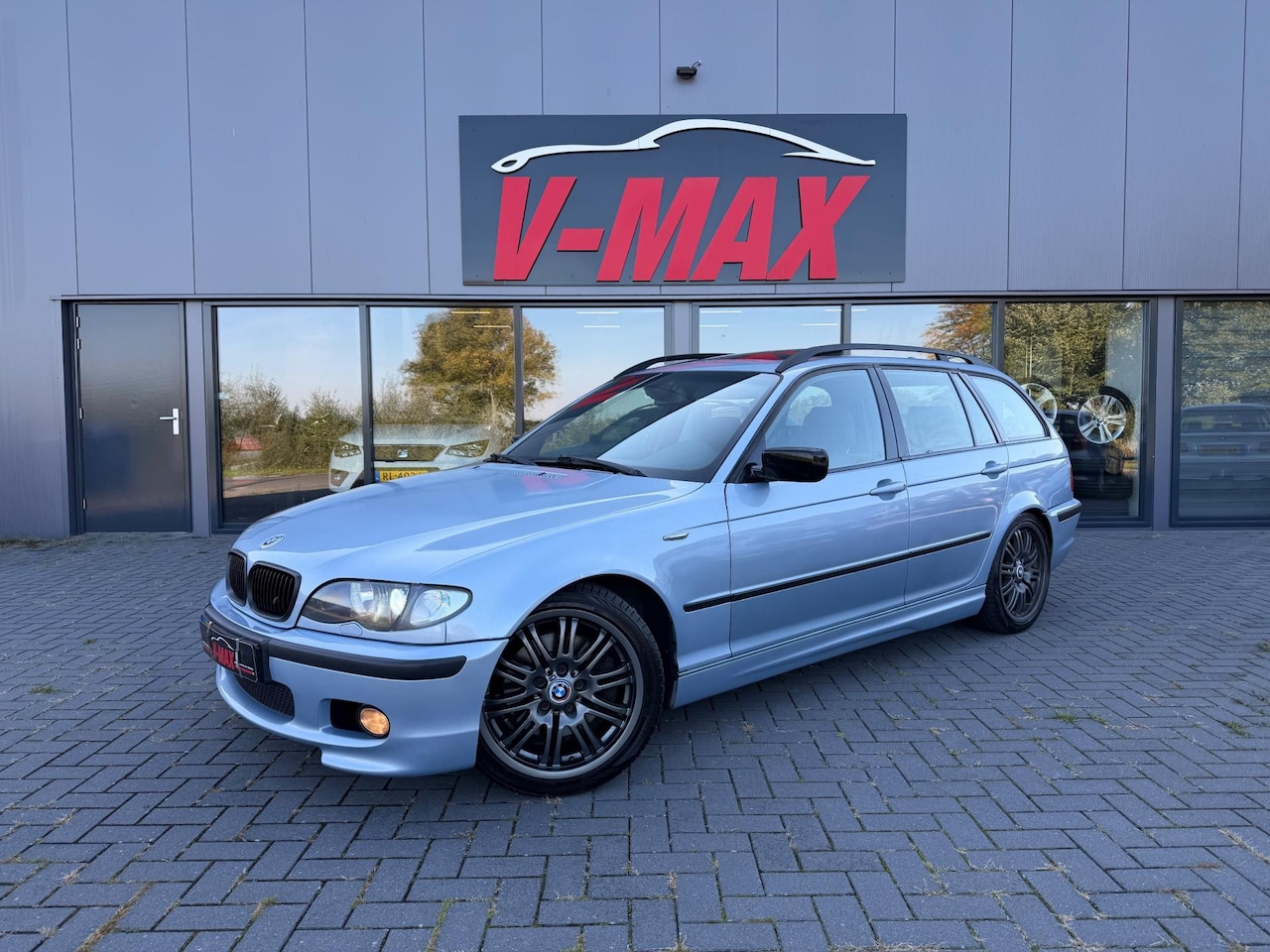 BMW 3-serie Touring - 330i 3.0 M-Pakket Edition 33 Dak Xenon Stoelvw - AutoWereld.nl
