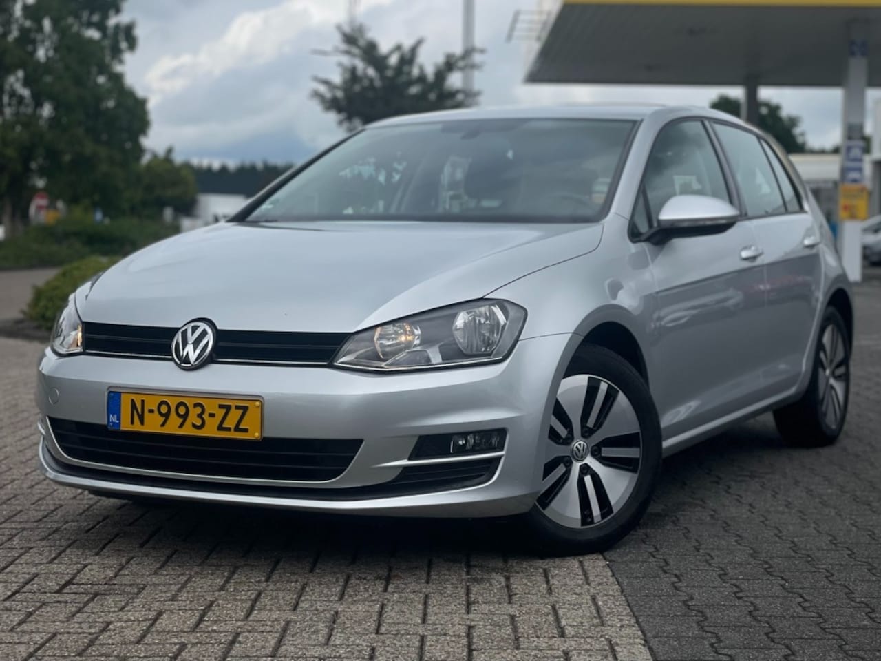 Volkswagen Golf - 1.2 81KW 115.000 KM NAVI ZEER MOOI - AutoWereld.nl