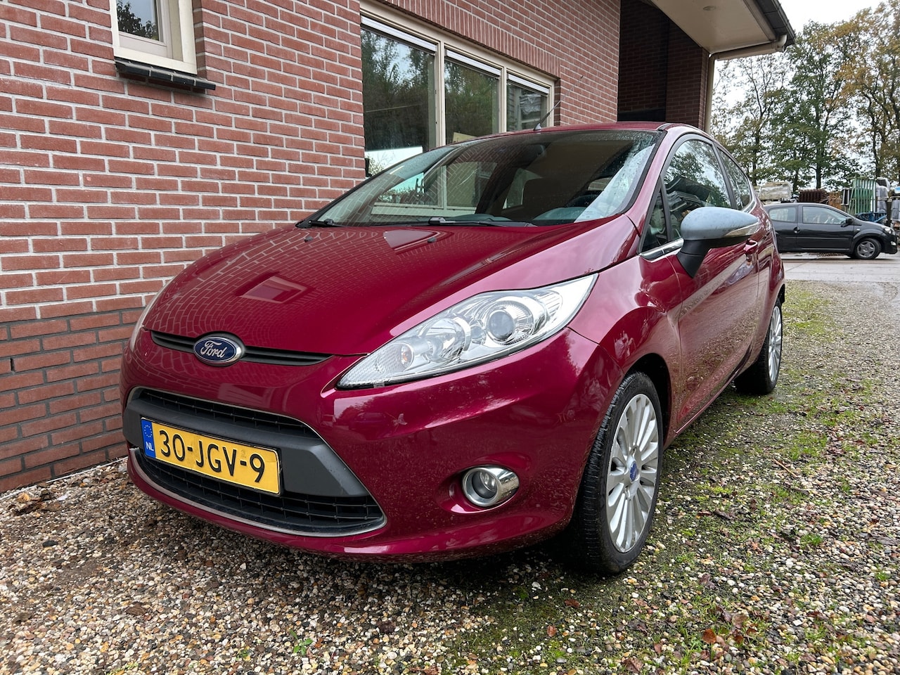 Ford Fiesta - 1.6 Titanium Clima / Cruise/pdc - AutoWereld.nl