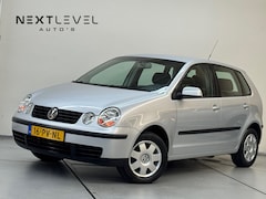 Volkswagen Polo - 1.4-16V Comfortline AUTOMAAT Airco Cruise Lage KM