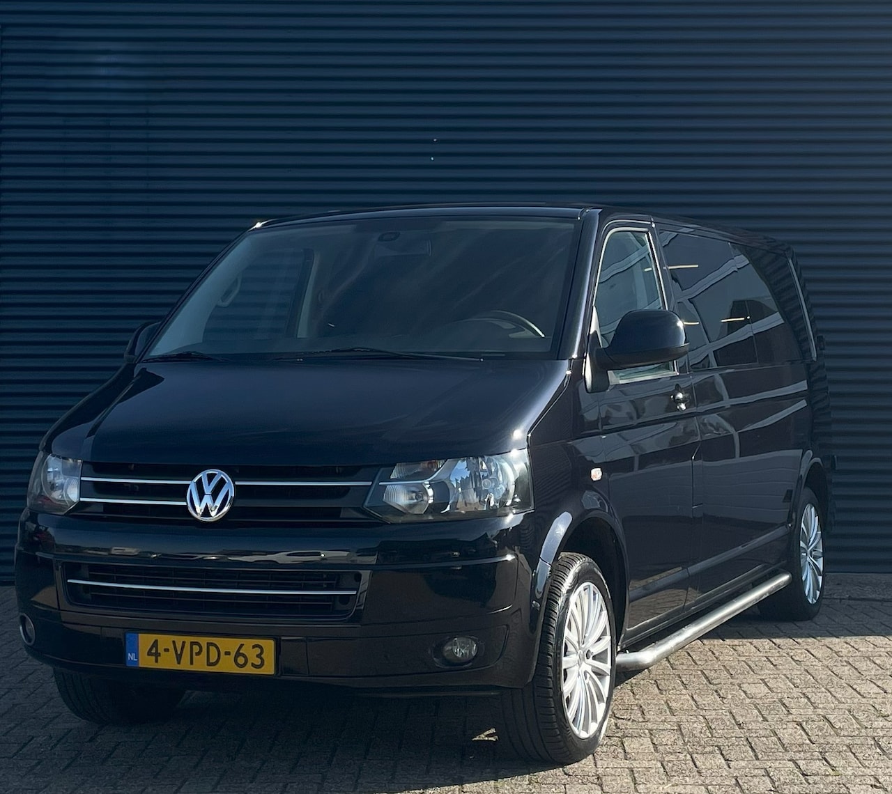 Volkswagen Transporter - 2.0 TDI 180PK DC/AUTO - AutoWereld.nl