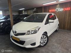 Toyota Yaris - 1.3 VVT-i Dynamic/ A.Camera/ Dealer Onderhouden