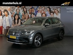 Volkswagen Tiguan - 1.5 TSI Elegance Trekhaak, Dodehoek, stoelverwarming, Adaptive Cruise