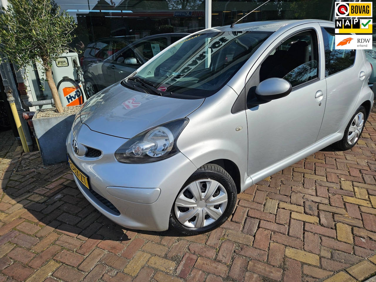 Toyota Aygo - 1.0-12V +,automaat,lage km,carplay - AutoWereld.nl
