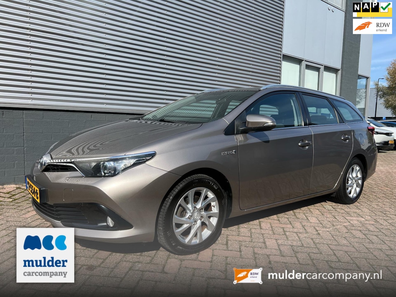 Toyota Auris Touring Sports - 1.8 Hybrid Aspiration / Navigatie / Rijklaar / MCC / Gouda - AutoWereld.nl