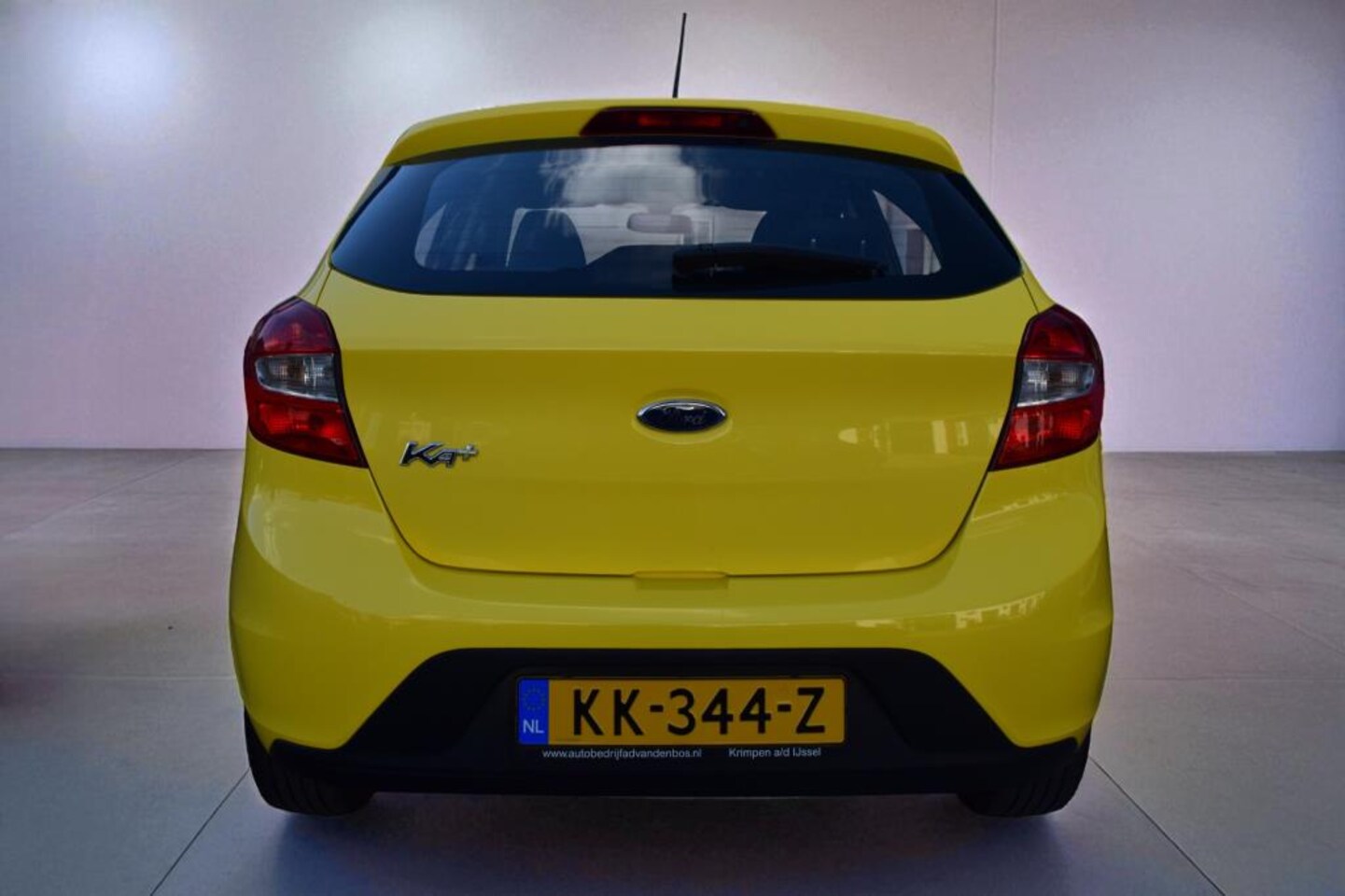 Ford Ka - 1.2 Trend Ultimate, Airco, Cruisecontrol, Eerste eigenaar, 29270KM, NAP