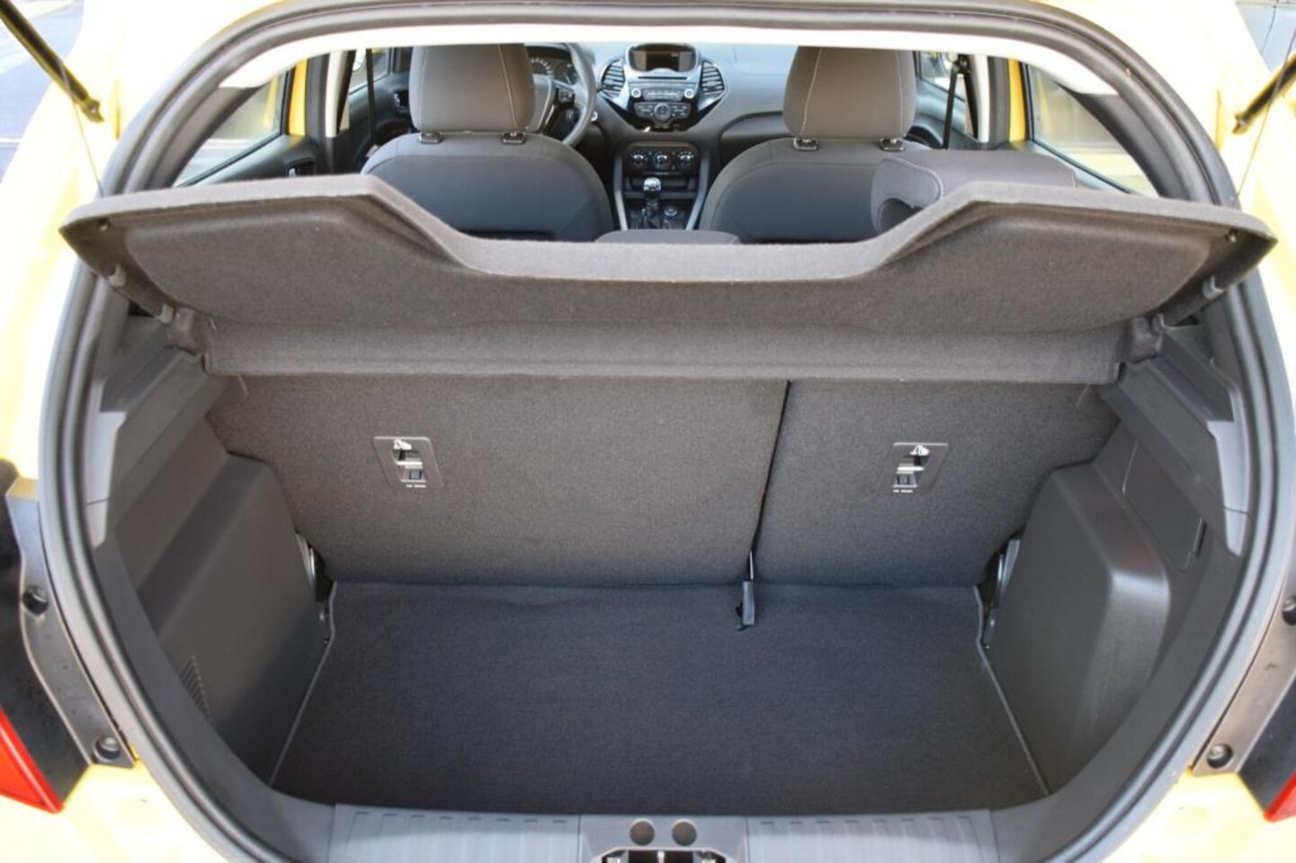 Ford Ka - 1.2 Trend Ultimate, Airco, Cruisecontrol, Eerste eigenaar, 29270KM, NAP