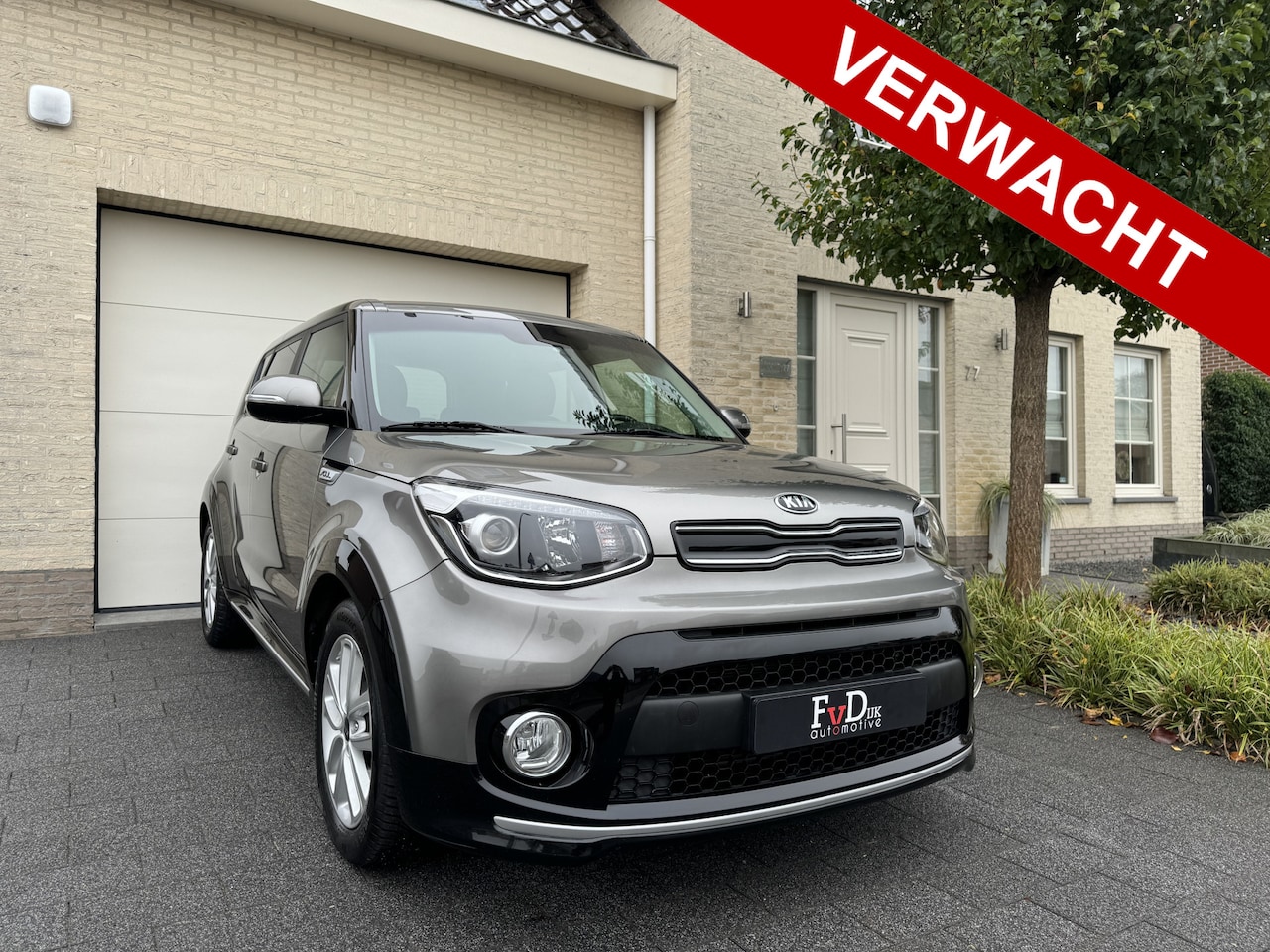 Kia Soul - 1.6 132pk DreamTeam Navi Camera Clima StuurVerwarming StoelVerwaming Led 17" Pdc - AutoWereld.nl