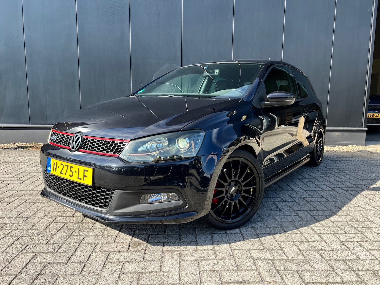 Volkswagen Polo - 1.4 GTI '11 Dsg/Navi/17'Lmv/GehOnderhouden! - AutoWereld.nl
