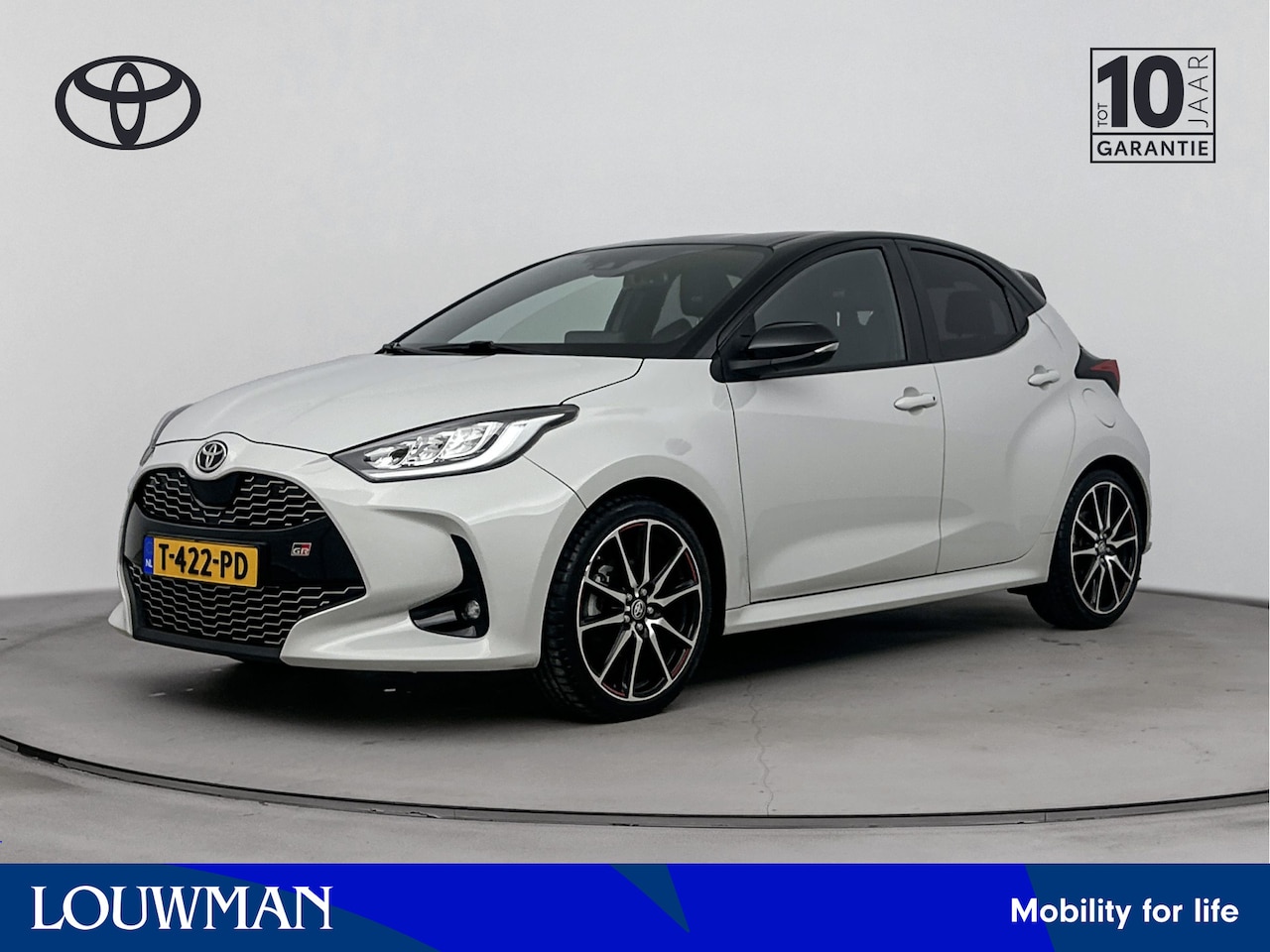 Toyota Yaris - 1.5 Hybrid GR Sport | Achteruitrijcamera | Stoelverwarming | Full map navigatie | - AutoWereld.nl