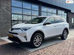 Toyota RAV4 - 2.5 Hybrid AWD Style | Trekhaak | Autm | Navi | Clima | Cruise |