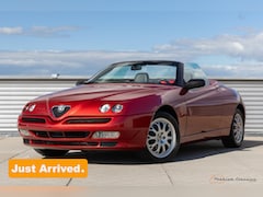 Alfa Romeo Spider - 3.0-12V V6 L | 37.000KM | First Swiss Owner | A1 Condition