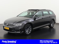 Volkswagen Passat Variant - 1.4 TSI PHEV GTE | Panoramadak | Digital Cockpit | Trekhaak | Zondag Open
