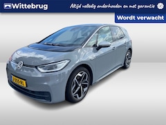 Volkswagen ID.3 - First Plus 58 kWh / 19" LMV / Navi / Camera / Keyless / IQ LED / Stoelverwarming / Apple C