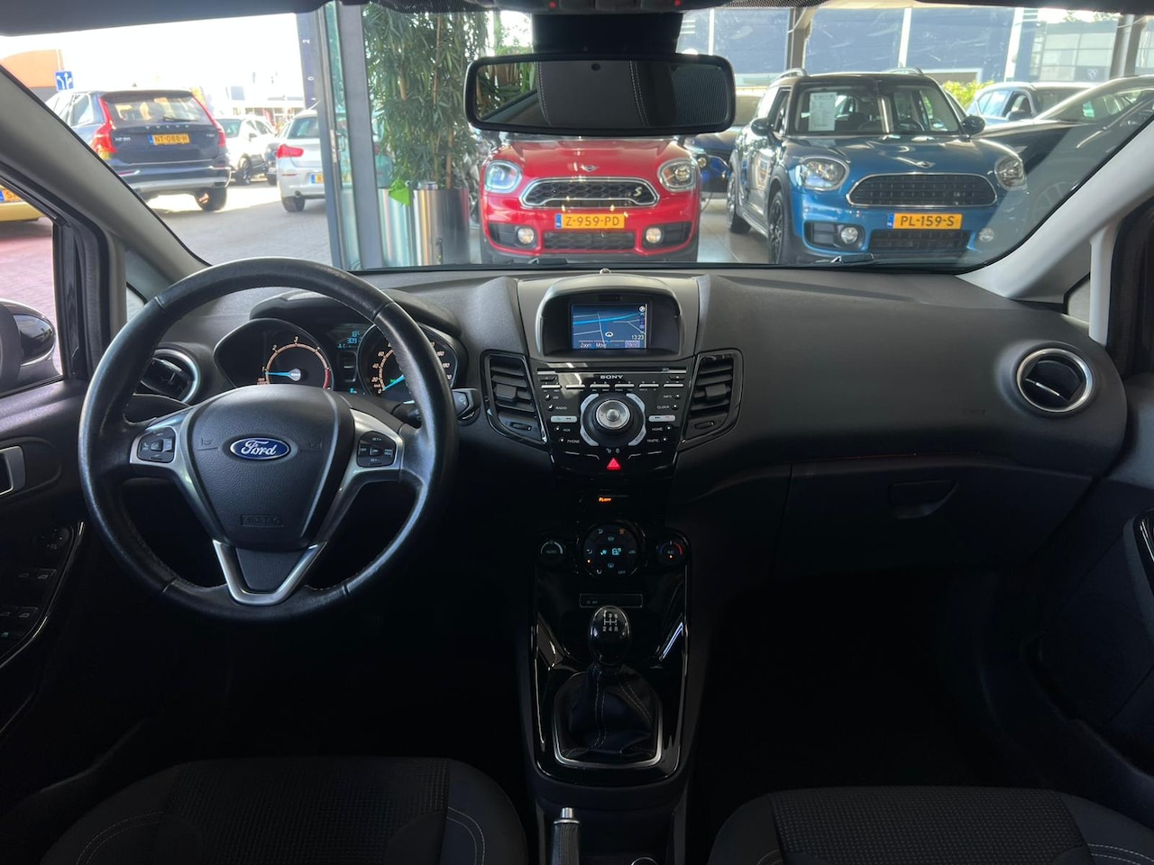 Ford Fiesta - 1.5 TDCi Titanium Lease NL AUTO | ECC | VELGEN | CARPLAY - AutoWereld.nl