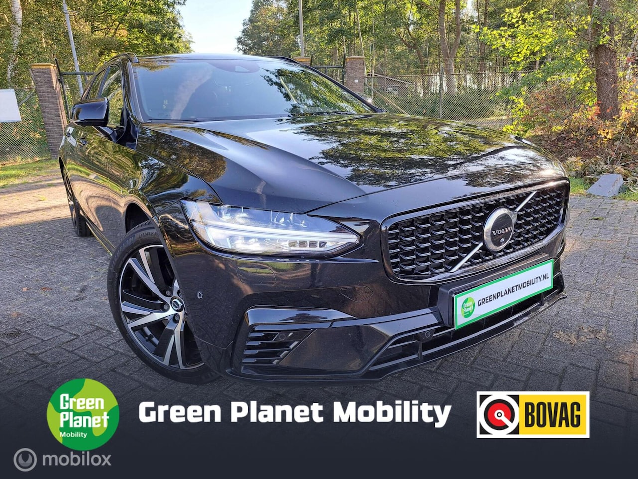 Volvo V90 - 2.0 T6 AWD R-Design|Pano|Trekhaak - AutoWereld.nl