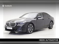 BMW 5-serie - 530e M-Sport | Nieuw Model | High Executive | Privacy Glass | Innovation Pack