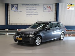 BMW 3-serie Touring - 325i Executive AUT + PANO + LEER + NAV + 6 PITTER