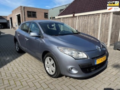 Renault Mégane - 1.6 Dynamique Navi Cruise control PDC