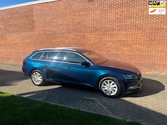 Skoda Superb Combi - 1.6 TDI Style Business Navi Cruise Clima Stoelverw