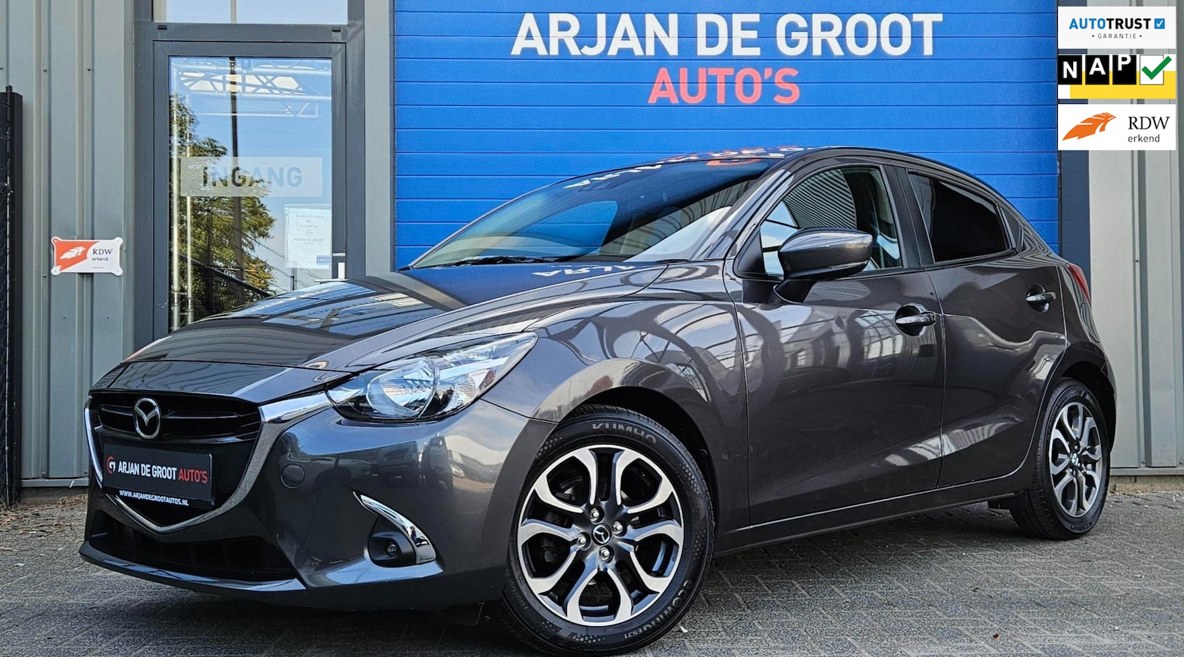 Mazda 2 - 1.5 Skyactiv-G 90PK AUTOMAAT Navi Cruise Clima Pdc Dealer onderhouden - AutoWereld.nl