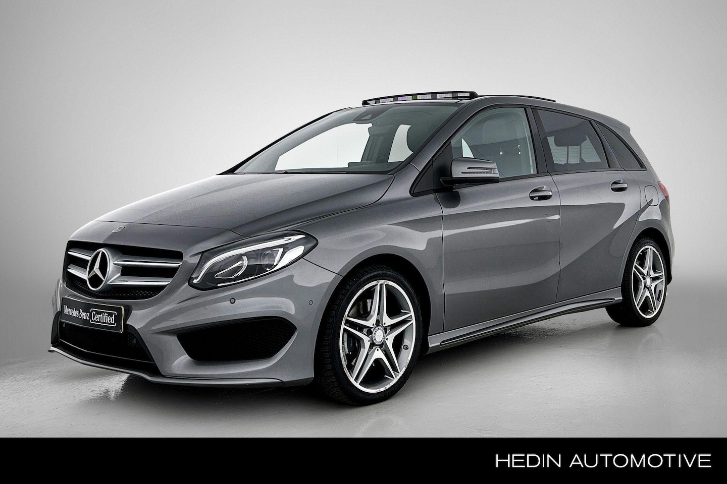 Mercedes-Benz B-klasse - B 220 Automaat 4MATIC AMG Line | Ambition Pakket | Panoramadak | Comand Online | LED | Par - AutoWereld.nl