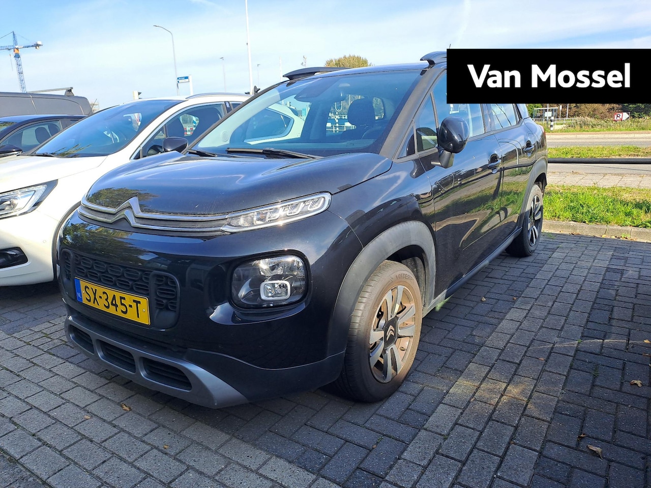 Citroën C3 Aircross - 1.2 PureTech S&S Feel | Trekhaak | Navigatie | Parkeersensoren - AutoWereld.nl