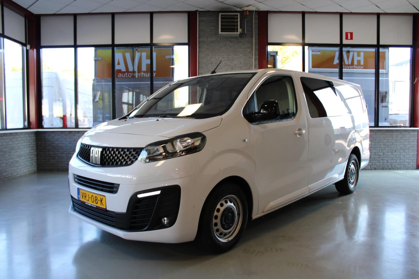 Fiat Scudo - 2.0 MultiJet L3H1 DC Business Pro+ 2.0 MultiJet L3H1 DC Business Pro+ - AutoWereld.nl