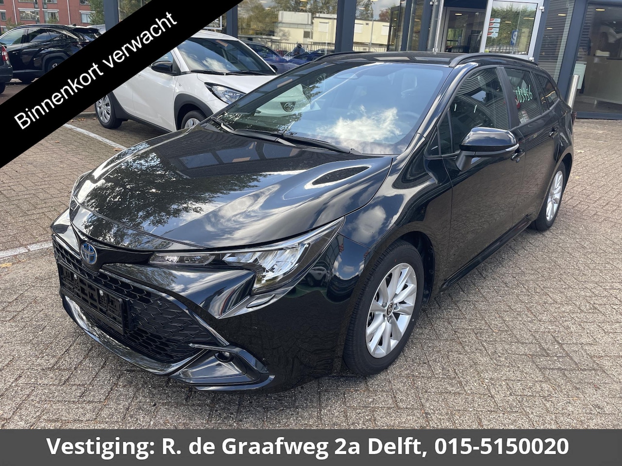 Toyota Corolla Touring Sports - Hybrid 140 Business | Stuur- & Stoelverwarming | Parkeersensoren | Navigatie - AutoWereld.nl