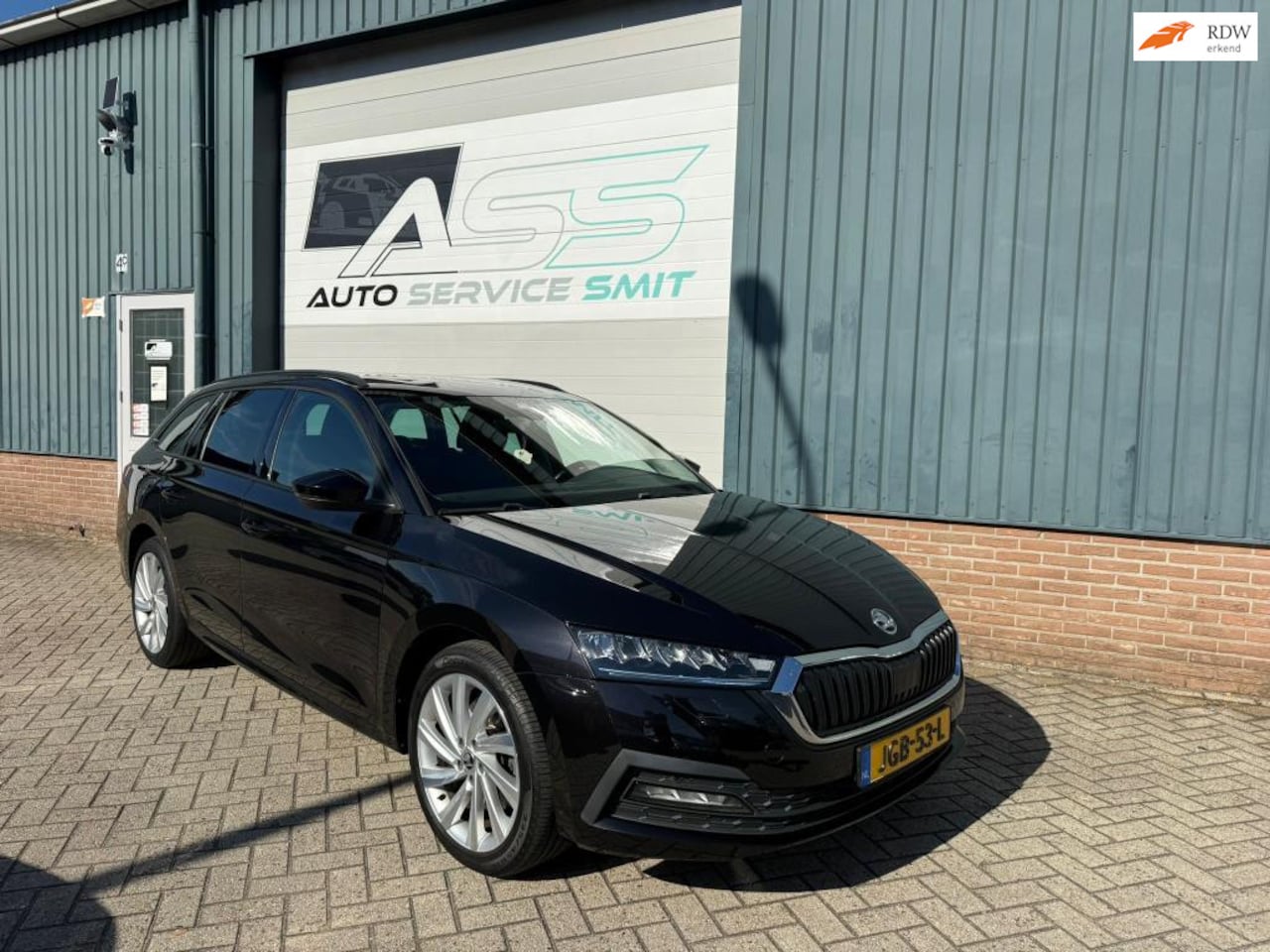 Skoda Octavia Combi - 1.4 TSI iV PHEV Sportline Business 1.4 TSI iV PHEV Sportline Business - AutoWereld.nl