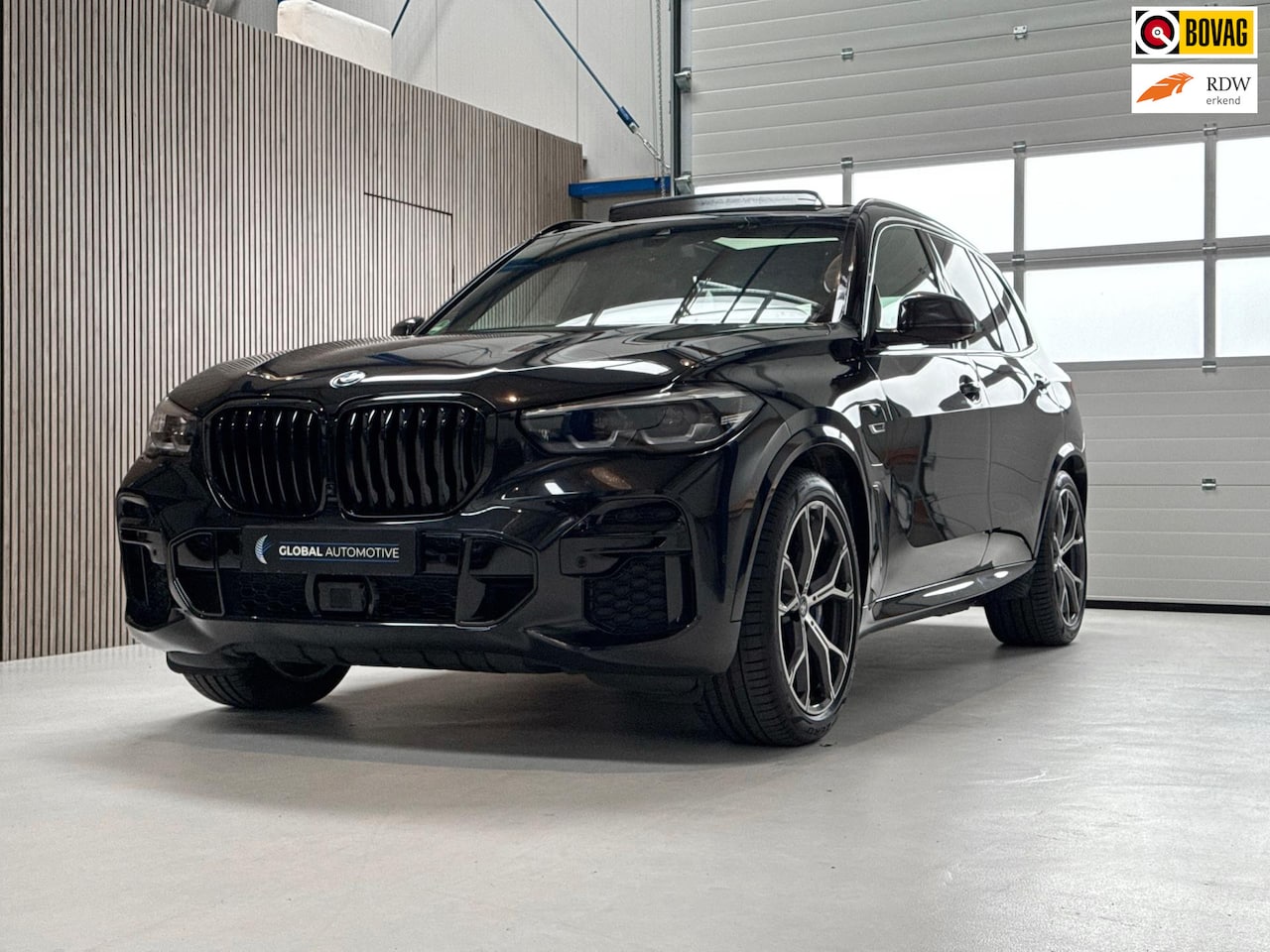 BMW X5 - XDrive45e High Executive M SPORT PAKKET - PANORAMADAK - NAPPA LEDER COMFORT STOELEN - LED - AutoWereld.nl